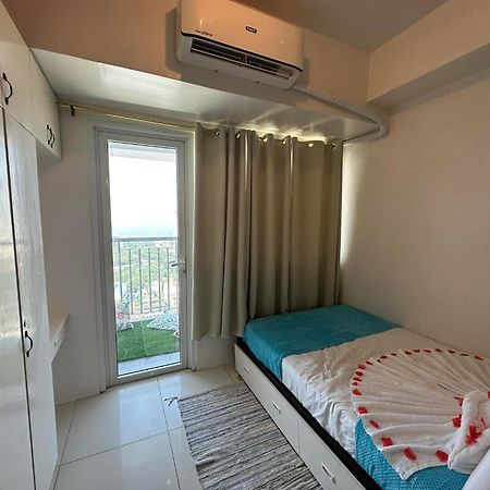 Green Residences Staycation By Pbyy Manila Esterno foto